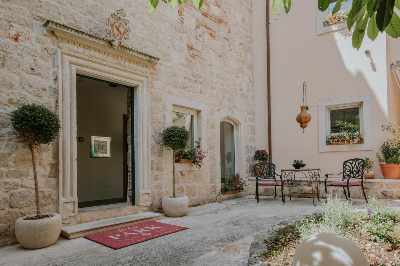 Heritage Hotel Park Hvar フヴァル エクステリア 写真